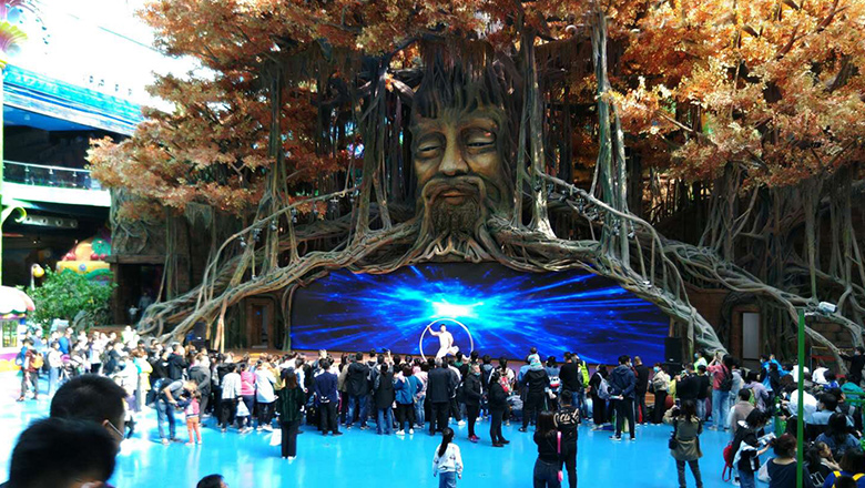 游人如织，利博官网股份多个高人气项目国庆亮相